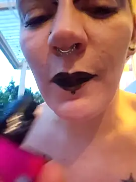 PinkTheHawk live sex cam