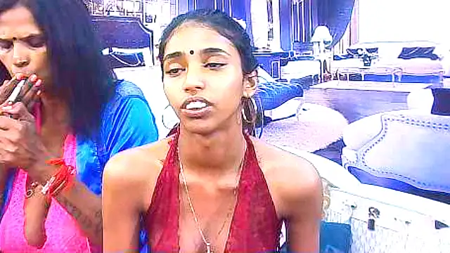 IndianSexySlender live sex cam