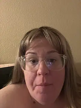 sexymommy1988's cam snapshot