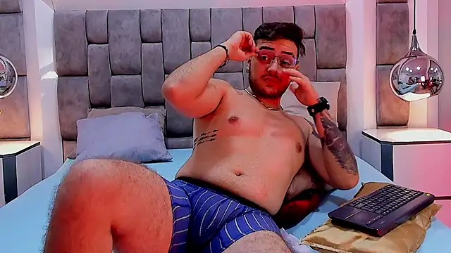 Ethan_Greys's cam snapshot