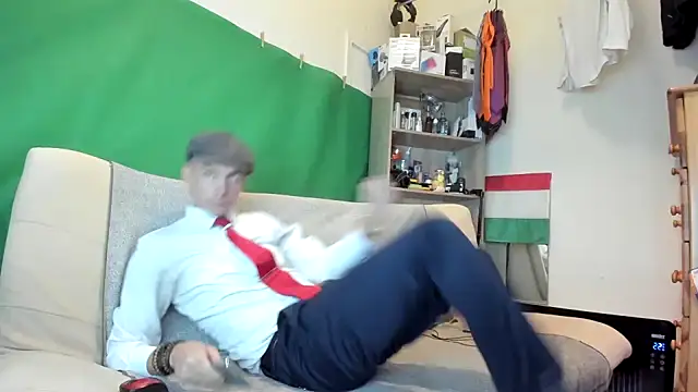 viraglaci18@xh's cam snapshot