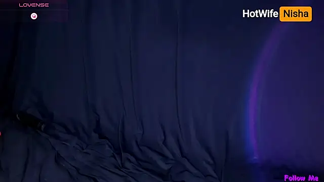 HotWifeNisha's cam snapshot