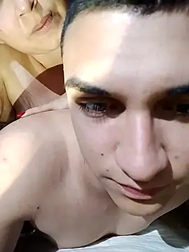 OliviaMartinez2 live sex cam