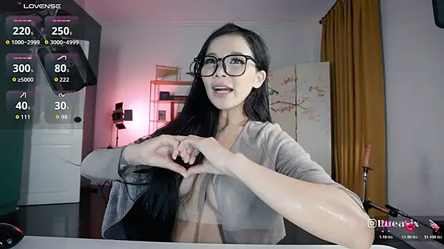 baeasian live sex cam