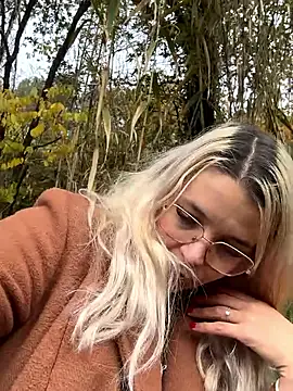 EmyLana live sex cam