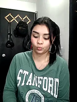 soy_valu live sex cam