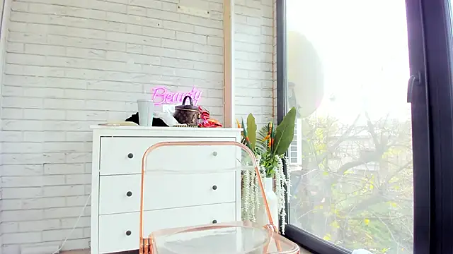 Britney_Charm_ live sex cam