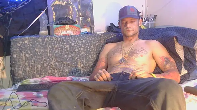 SoloMan2023 live sex cam