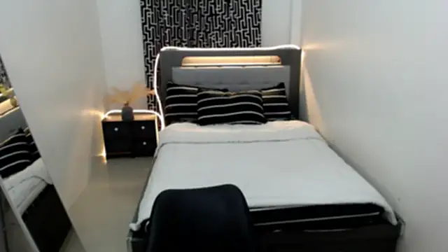 AmazingLuchie live sex cam