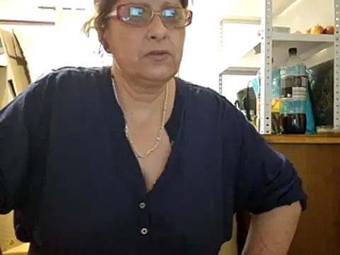 Samantha_Squirt@xh live sex cam