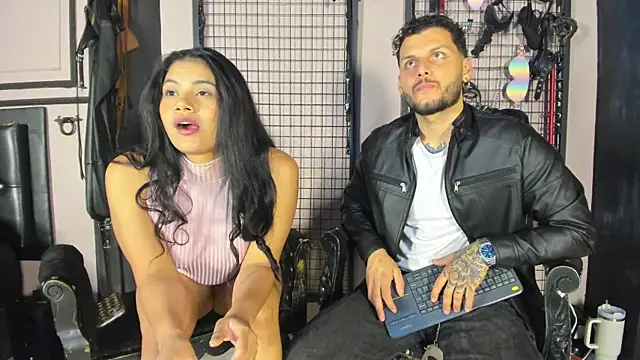 Twisted_Fantasy live sex cam