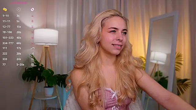 ShinyBarbie's cam snapshot