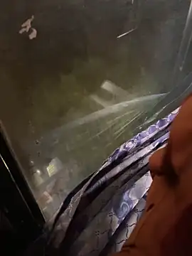 May-Squirt live sex cam