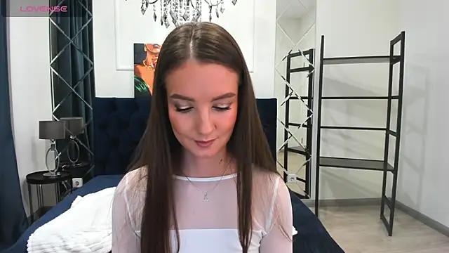 LoraSunnyy's cam snapshot