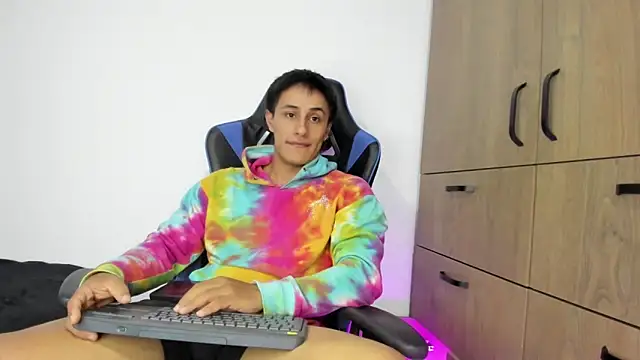 dorman_boy's cam snapshot