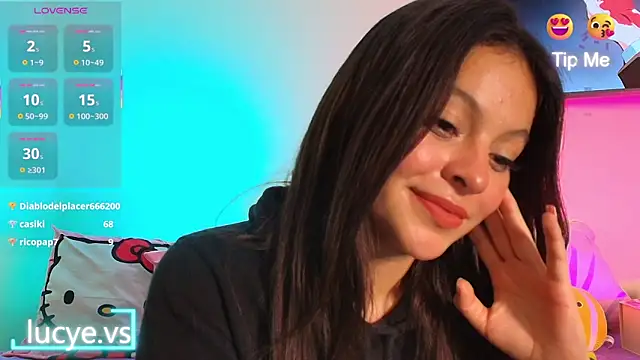 LucyEvans_'s cam snapshot