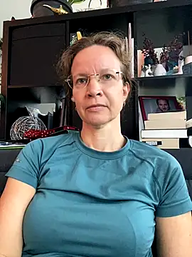 AnnikaRose live sex cam