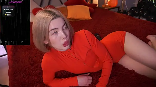 LindaThacker live sex cam