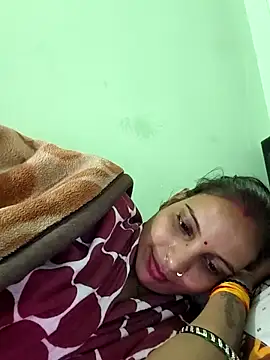 Hotty-Nidhi's cam snapshot