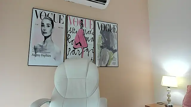 Lou_Castelli's cam snapshot