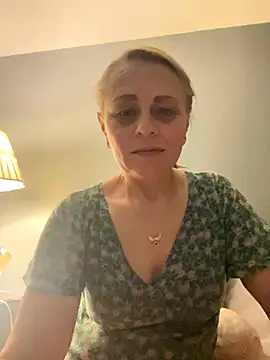 ToriLove777 live sex cam