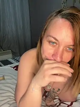 Aphrodite-22 live sex cam