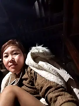 Lolomty's cam snapshot