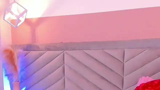 molly_zanderbond_'s cam snapshot