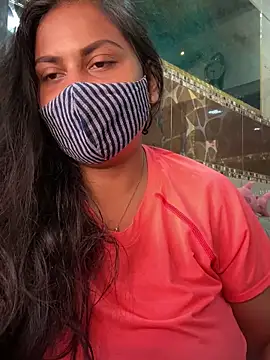 Haanikaur_saavi's cam snapshot