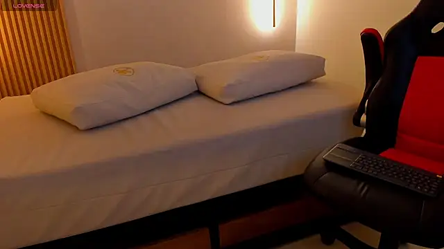 alika_voss's cam snapshot