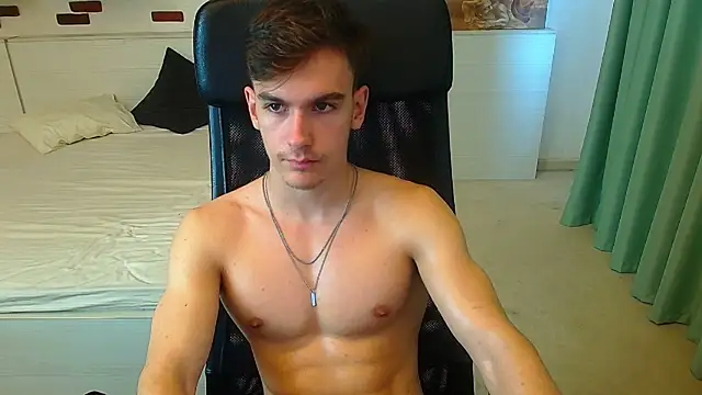 BradyFlint live sex cam