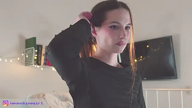 NeonShine live sex cam
