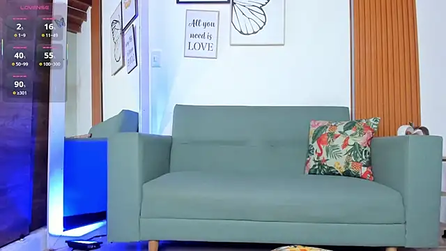 JoshuaSanzz live sex cam