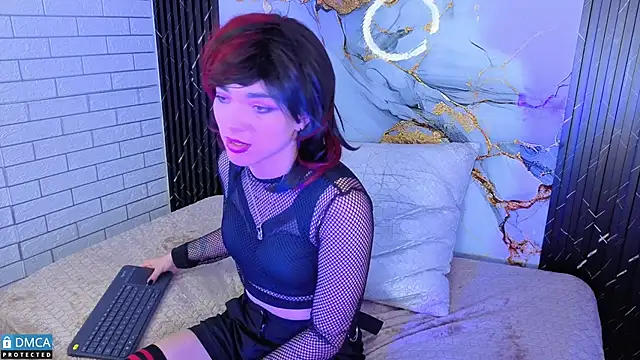MaeveKuro live sex cam