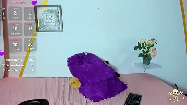 Lola_Purple's cam snapshot