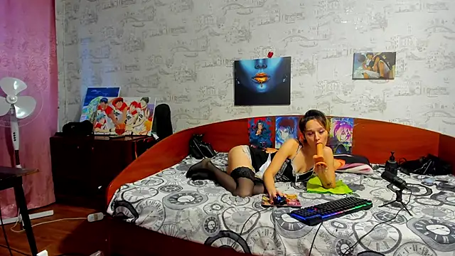 KagamiTayga's cam snapshot