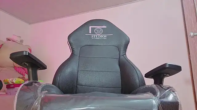 Laylafoxy_tay's cam snapshot