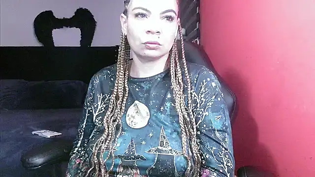 charlotedoll's cam snapshot