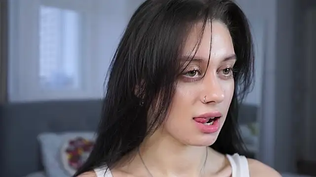 MarvisKuhIo's cam snapshot