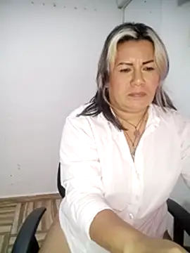 angi_daw's cam snapshot