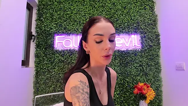 realhotfallingdevil live sex cam