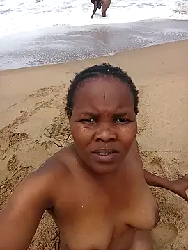 amourbigass live sex cam