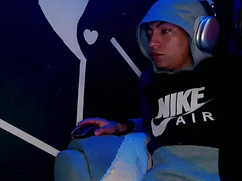 LPYsami773 live sex cam