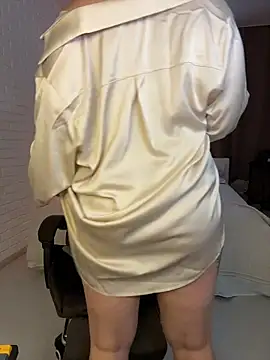 Charming_Daphny's cam snapshot