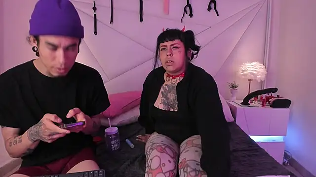 conjuring_'s cam snapshot