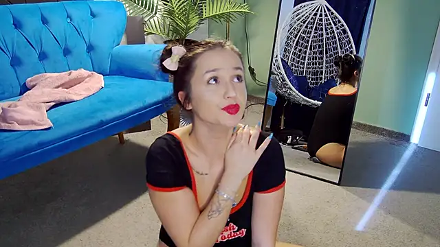 EvvaLovvia's cam snapshot