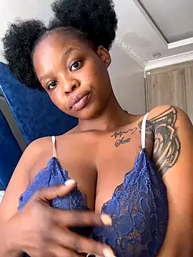 SexxyLunar live sex cam