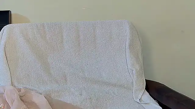 Naina_For_You's cam snapshot