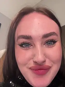 KiraSunshine live sex cam