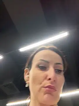 _FuckMeNow__ live sex cam